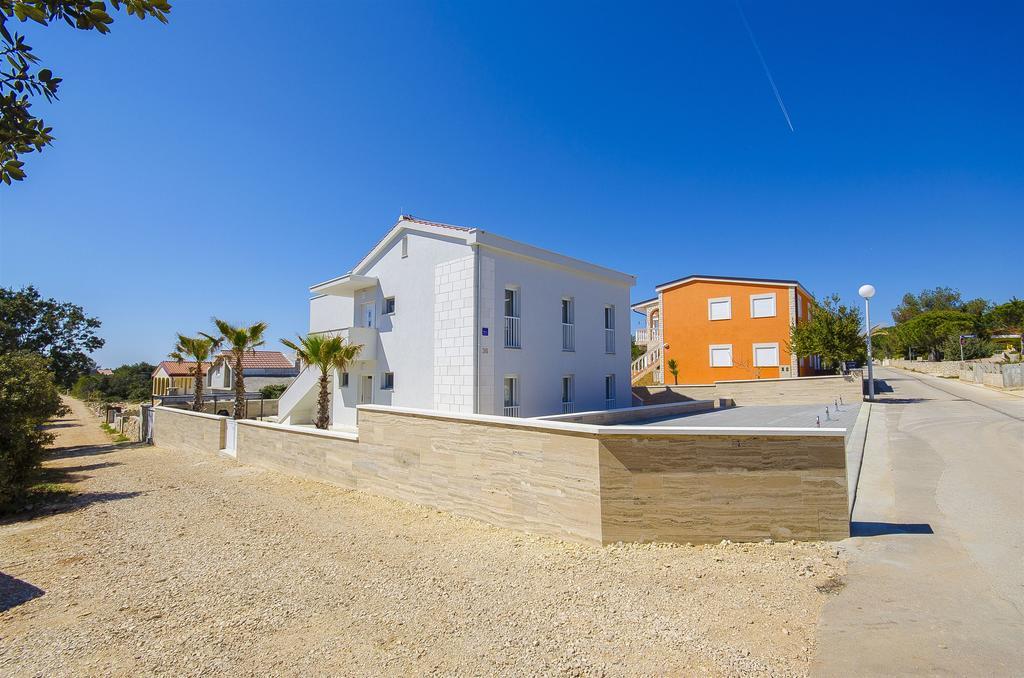 Apartments Villa V Vir Exterior foto